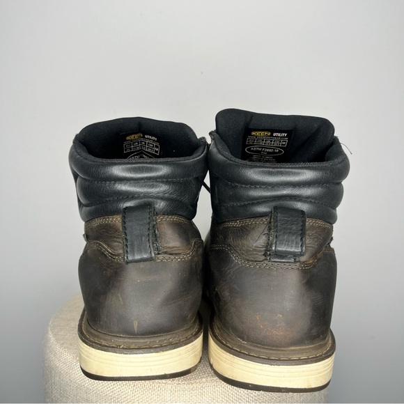 Keen Men's Black and Brown Boots - Picture 4 of 11